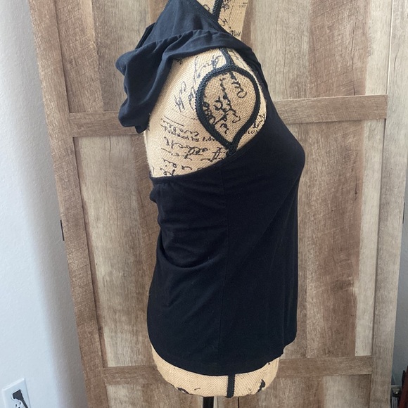 Hooded tank top - Picture 2 of 4